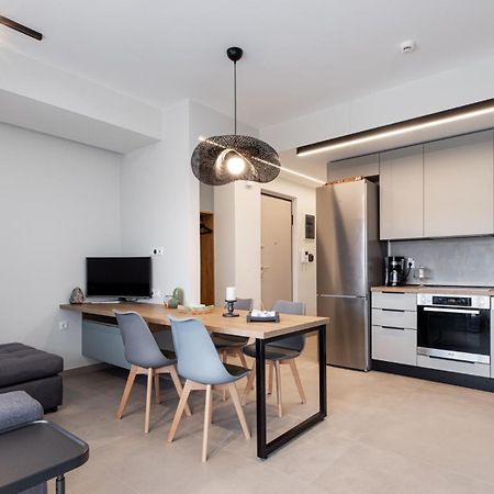 Cozy Apartment In Kalamaria, Thessaloniki Buitenkant foto