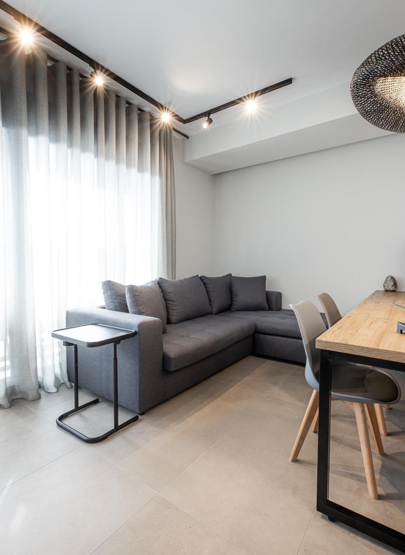 Cozy Apartment In Kalamaria, Thessaloniki Buitenkant foto