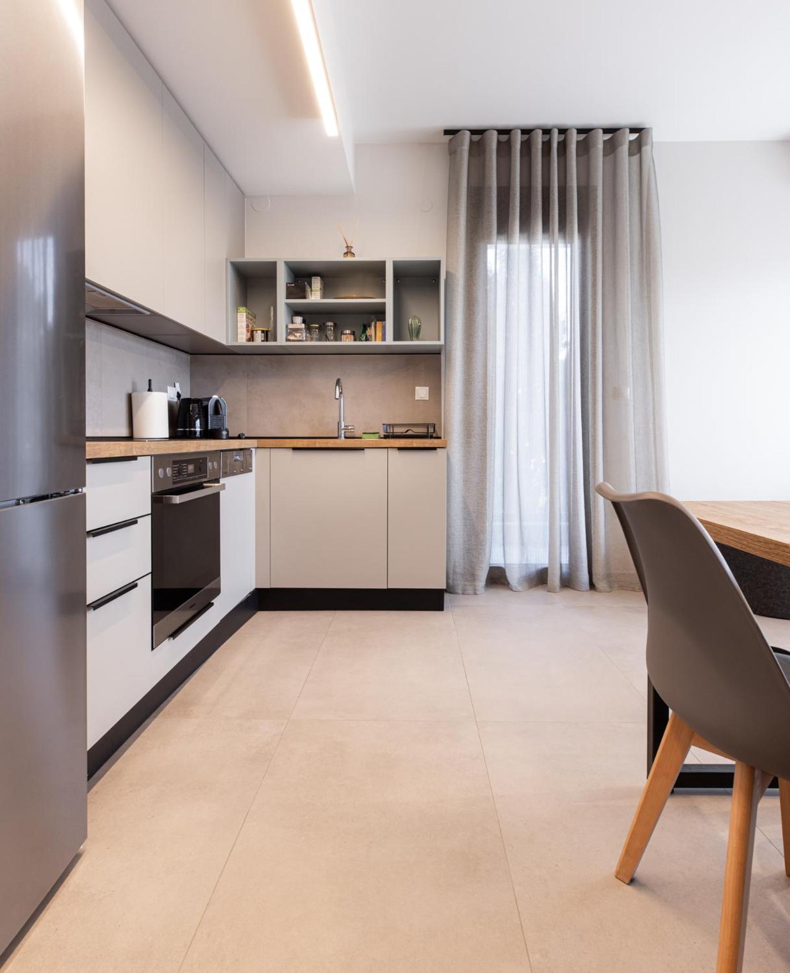 Cozy Apartment In Kalamaria, Thessaloniki Buitenkant foto